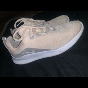Women’s Nike Shoes